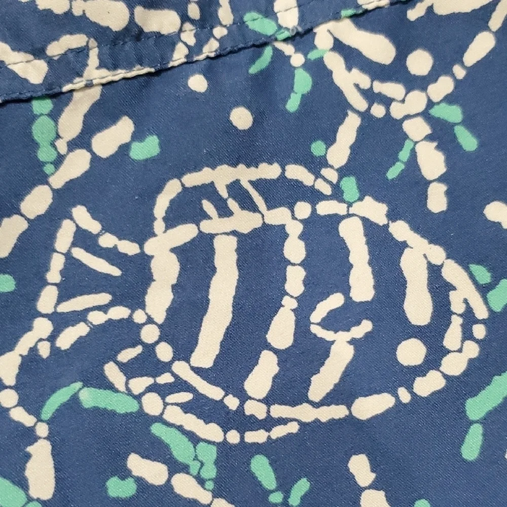 Vineyard Vines Blue and White Fish Pattern Swim Trunks